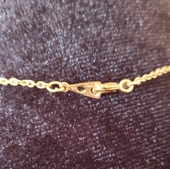 Goldtone 3 heart necklace - Picture 3 of 6